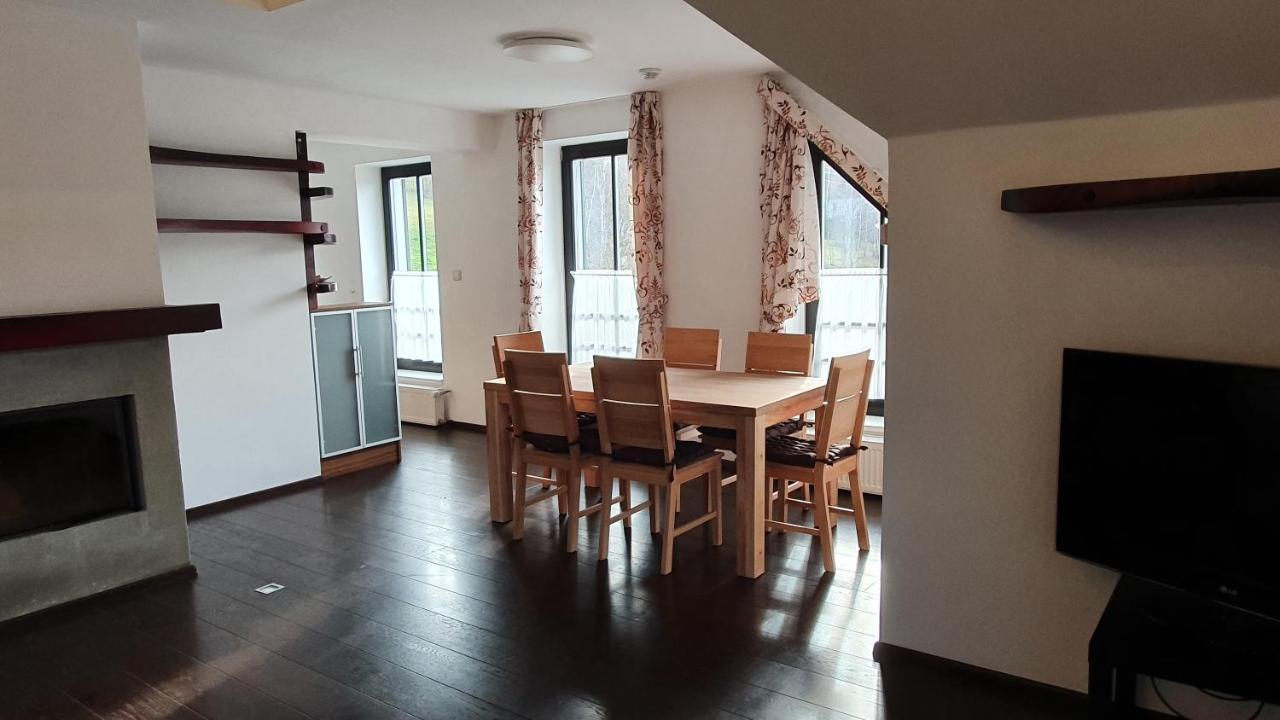 Apartmany Eddy โรกีนีซ นัด ยีเซอโร ภายนอก รูปภาพ